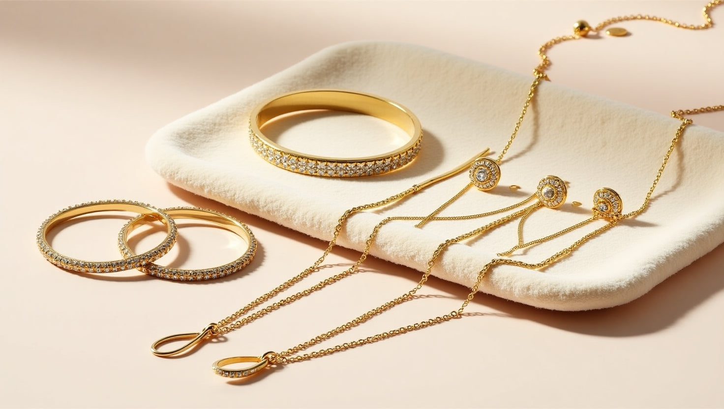 set of yellow golden jewelry