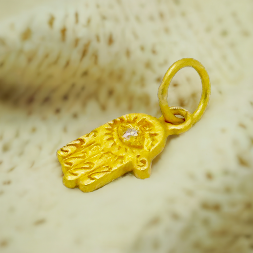 Amulet Pendant gold jewelry